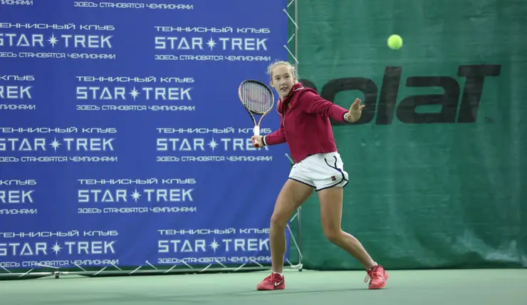 Уроженка Красноярска Мирра Андреева прошла в четвертьфинал турнира в Руане