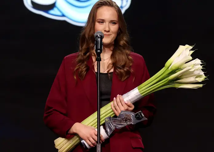 Хоккеистка красноярской «Бирюсы» Дарья Гредзен признана лучшей в прошедшем сезоне