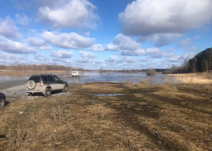 В Красноярском крае река Кас подтопила 4 жилых дома