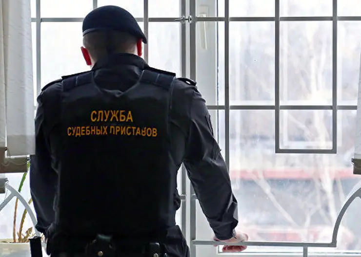 Приставы Красноярска арестовали 10 машин алиментщиков