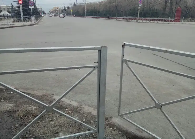 В Красноярске с проспекта Мира уберут пешеходные ограждения