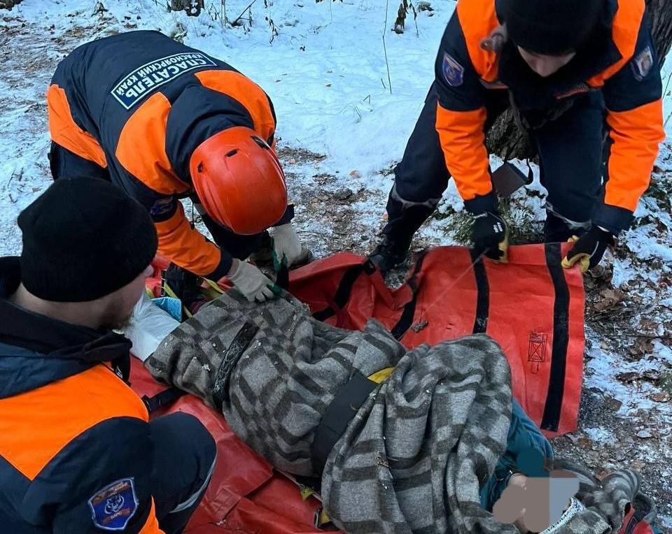 Туристка сломала ногу в нацпарке «Красноярские Столбы»