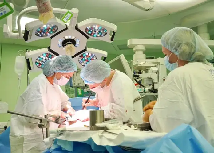 Красноярские медики восстановили мочеточник 60-летнего пациента с помощью тканей аппендикса