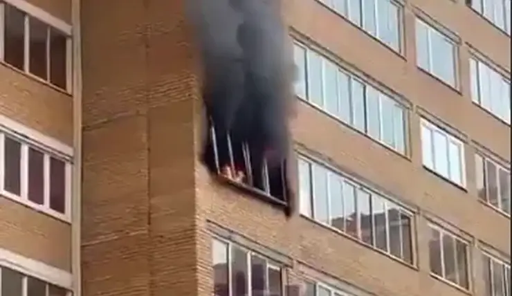 При пожаре в жилом комплексе «Эдельвейс» пострадал 33-летний мужчина