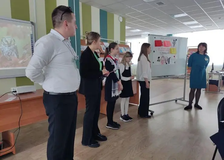 В финал конкурса на звание лучшего классного руководителя Красноярска прошли 15 педагогов