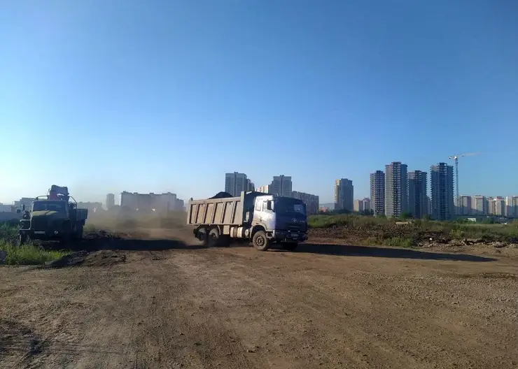 В Центральном районе Красноярска с полигона вывезли 3600 КамАЗов мусора