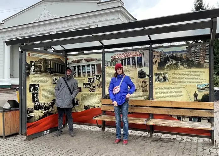 В Красноярске на остановках Кировского района появилась историческая галерея