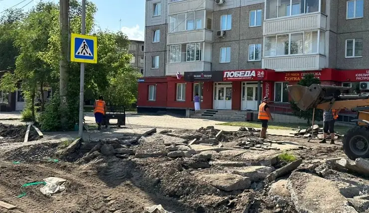 В Красноярске перенесут две остановки на улице Воронова