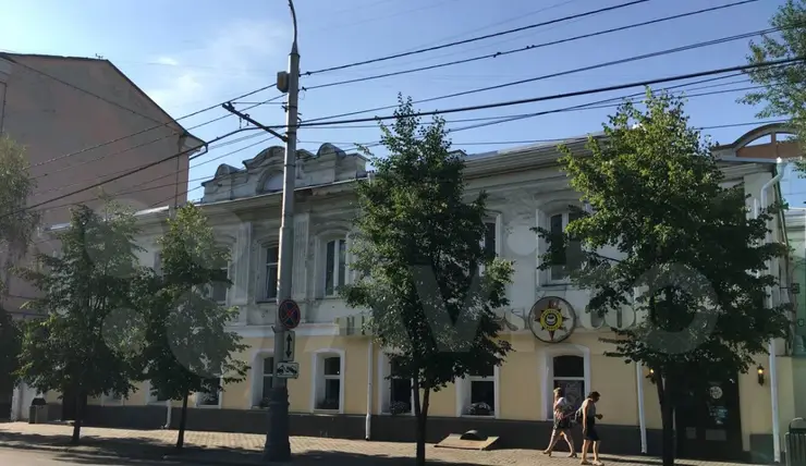 На проспекте Мира в Красноярске за 100 млн рублей продают часть исторического особняка