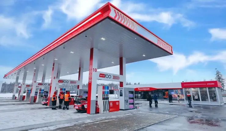 В Красноярске на некоторых заправках снизились цены на бензин