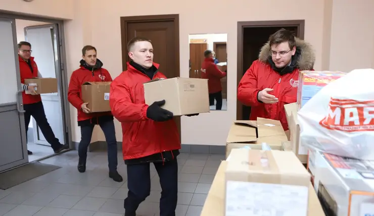 Волонтеры КрасЖД собрали более тонны гуманитарной помощи для ДНР и ЛНР