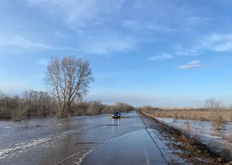 В Красноярском крае топит дороги