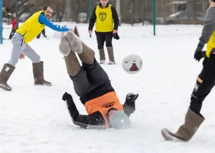 В Красноярске пройдет футбол в валенках