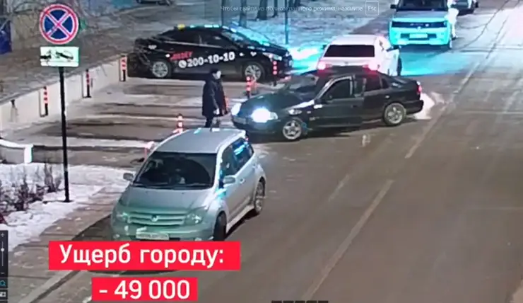 В Красноярске вандалы за два месяца сломали 61 замок на парковке на Красной Армии