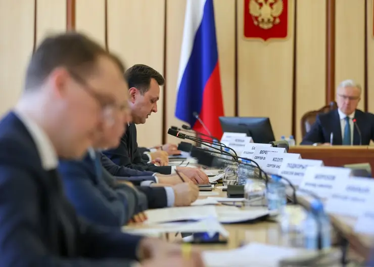 В Красноярском крае выделят 6 млрд рублей на зарплаты бюджетникам