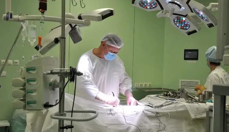 Красноярские хирурги прооперировали 67-летнего мужчину с раком полового члена
