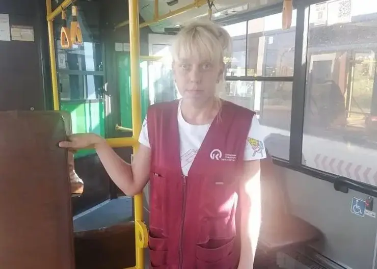 В Красноярске кондуктор автобуса спасла пассажирку с приступом эпилепсии