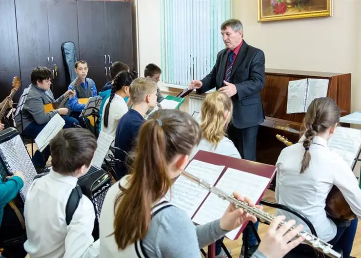 В Красноярске 15 апреля начнется прием документов в детские школы искусств