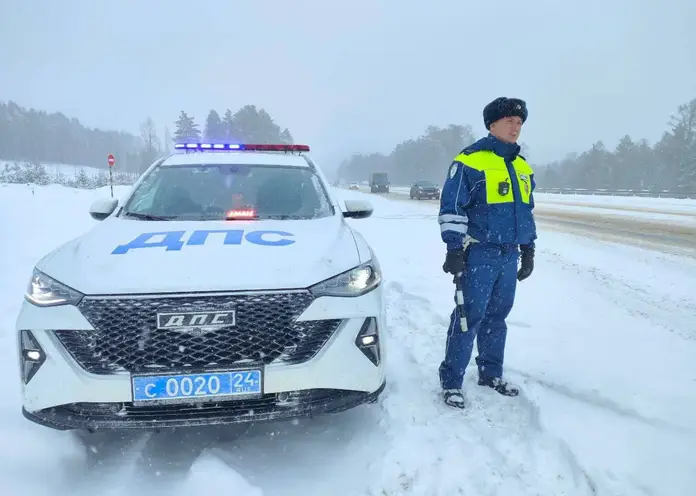 Под Красноярском ограничили движение для грузовиков и автобусов