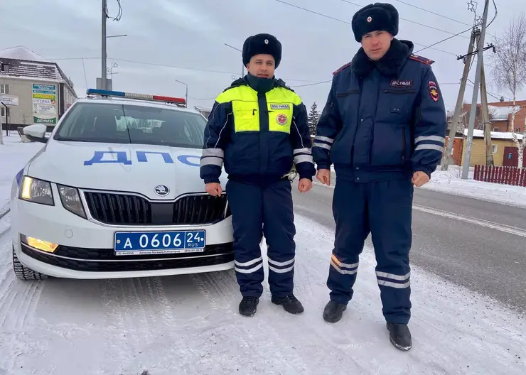 Водителям Красноярского края напоминают о правилах безопасности в морозы