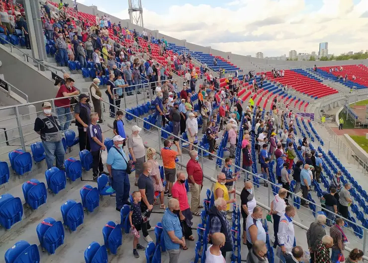 В Красноярске из-за коронавируса стадионы смогут посещать до 500 болельщиков