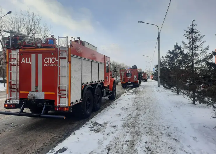 В Красноярске из-за пожара в здании приостановил работу МФЦ