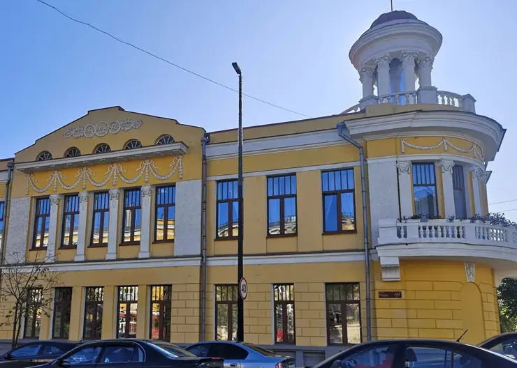 В Красноярске ищут подрядчика для ремонта Дома офицеров