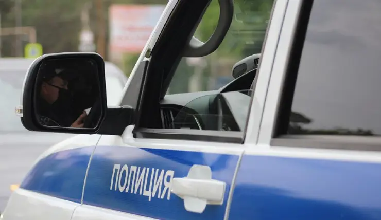 В Ачинске трое неизвестных напали на таксиста