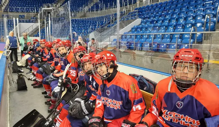Детская красноярская команда по следж-хоккею взяла «золото» в своем дивизионе на Всероссийском чемпионате