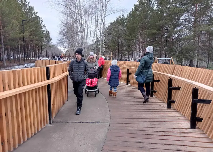 В Сосновоборске создали экопарк «Белкин Дом» со скейтпарком и большой детской площадкой