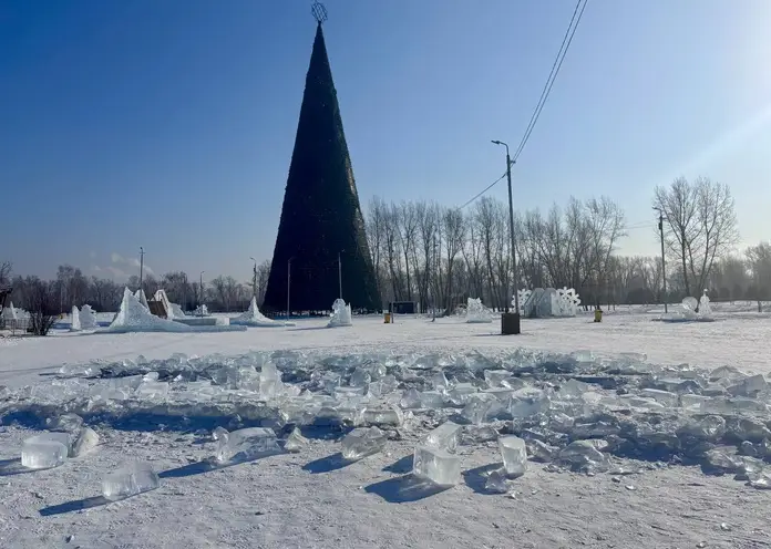 В красноярском Татышев-парке закрылся ледовый городок