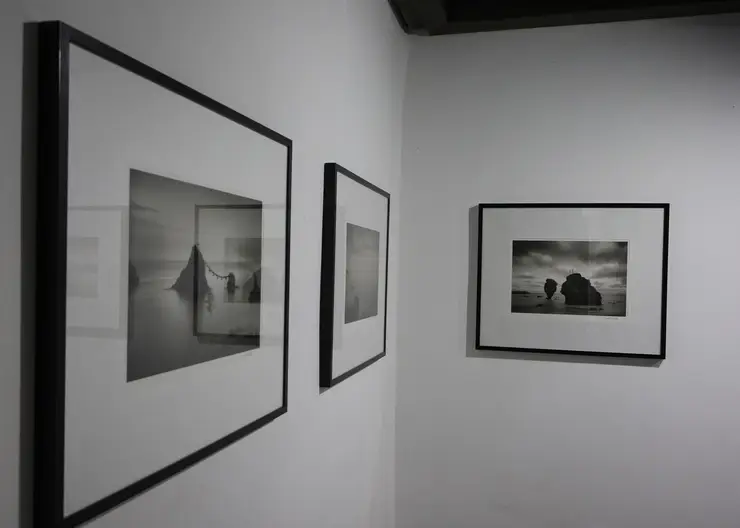 Звуки молчания, брутальный минимализм, будущее на материалах прошлого – все это выставка SAMURAI FOTO