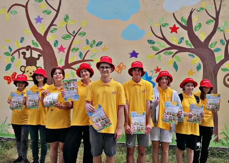 Трудовой отряд Красноярска раскрасил детский сад в Свердловском районе
