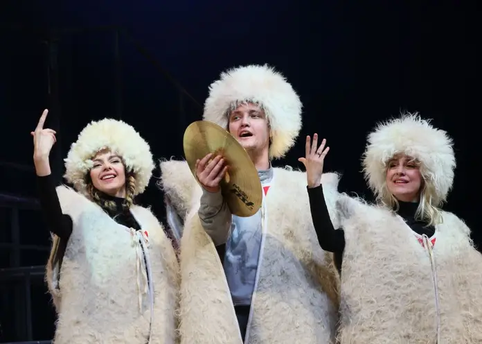 В Красноярском театре Пушкина 16 апреля состоится премьера спектакля «Я, бабушка, Илико и Илларион»