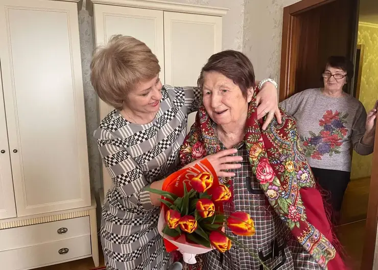Жительнице Красноярска Клавдии Вдовиченко 8 Марта исполнилось 102 года