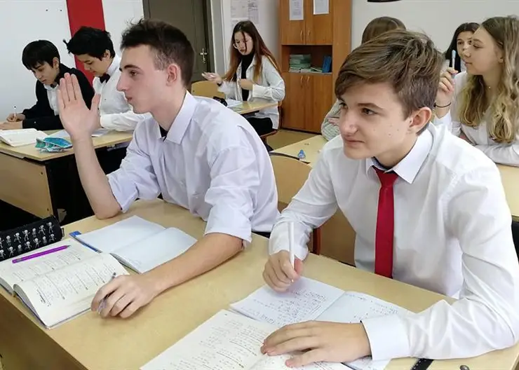 В Красноярске более 5 тысяч школьников напишут итоговое сочинение по новым правилам