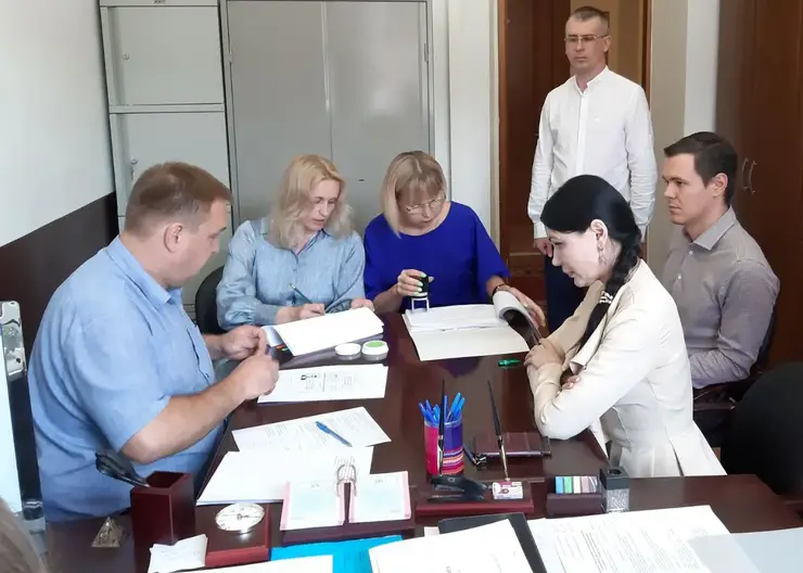 Пять кандидатов подали документы на регистрацию для участия в выборах губернатора Красноярского края