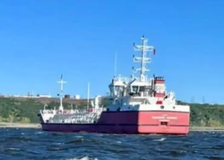 В Красноярском крае капитана танкера осудили на два года за попытку похитить 35 тонн дизеля