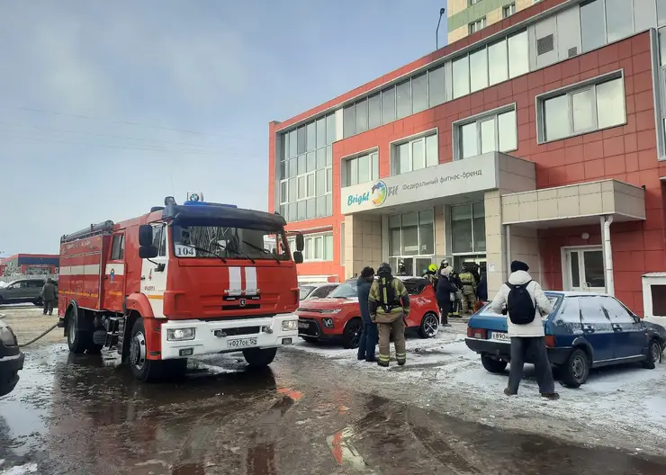 Причиной пожара в фитнес-центре на Алексеева стало короткое замыкание