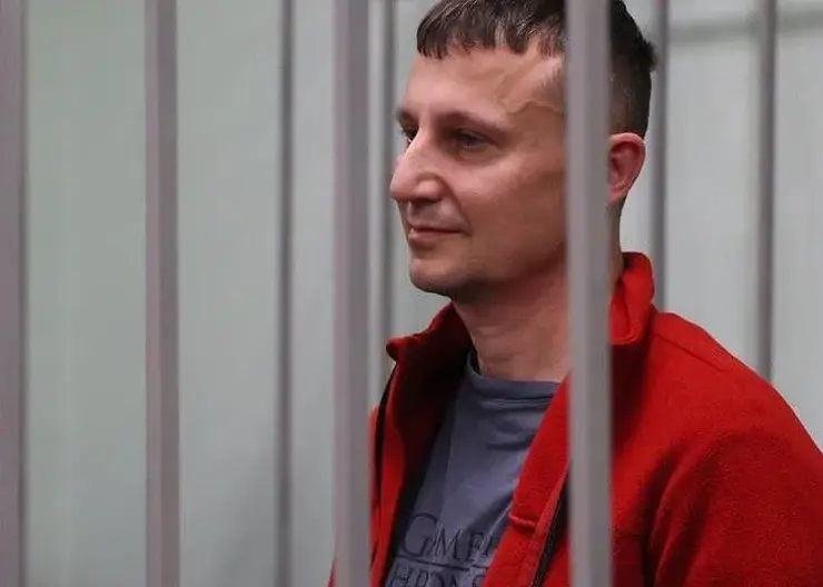 Александра Глискова оставили под стражей до конца апреля