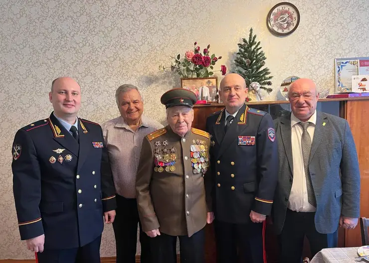 Ветерану Великой Отечественной войны из Красноярска Ивану Шпагину исполнилось 103 года