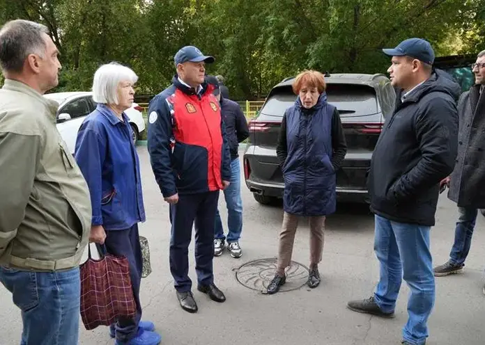 Владислав Логинов проверил ход подключения домов Красноярска к теплоснабжению