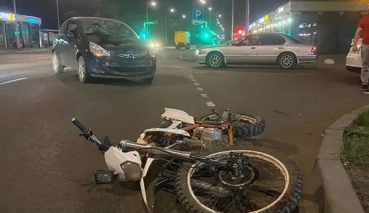 В Красноярском крае на выходных в аварии попали 4 подростка-мотоциклиста
