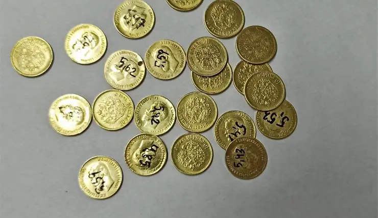 В Железногорске мужчина продал пенсионеру сувенирные монеты под видом антикварных
