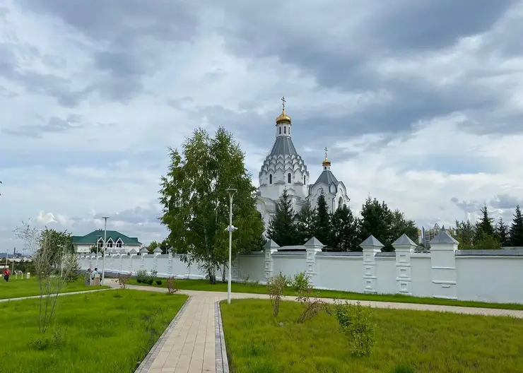 В Красноярске благоустроили сквер в Ветлужанке и набережную на Бугаче