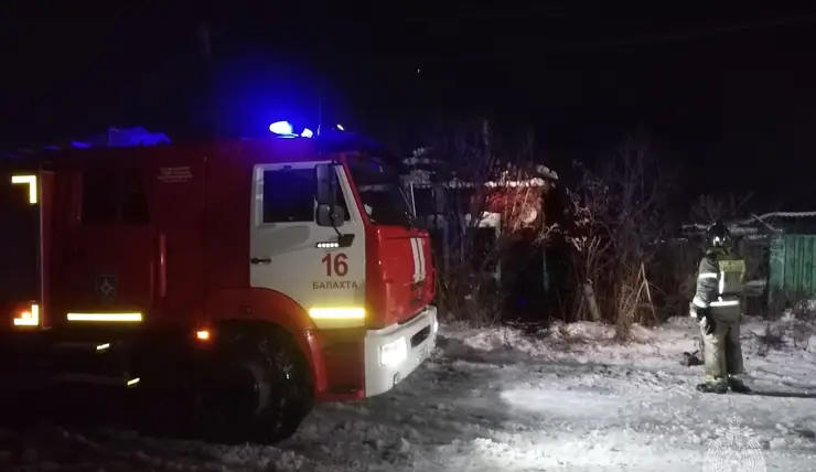 В Красноярском крае в ночном пожаре погибли двое мужчин