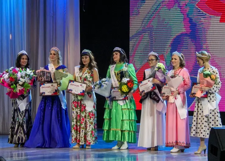 В Красноярске прошёл фестиваль национальных культур “Мамы России”