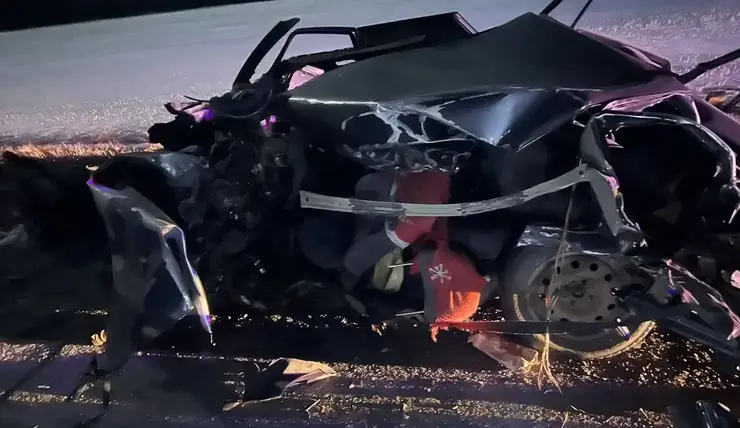 Под Красноярском 35-летний водитель погиб в аварии с грузовиком