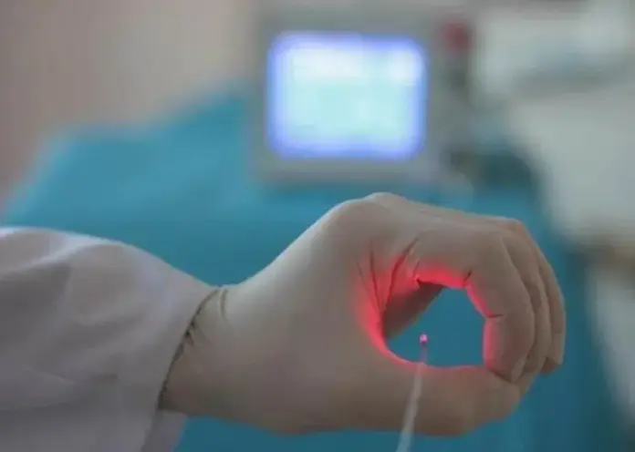 В 20-й больнице Красноярска начали выполнять лазерную деструкцию геморроидальных узлов по полису ОМС