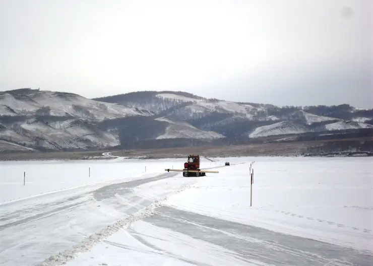 В Красноярском крае на зимнее содержание дорог потратят 1,8 млрд рублей